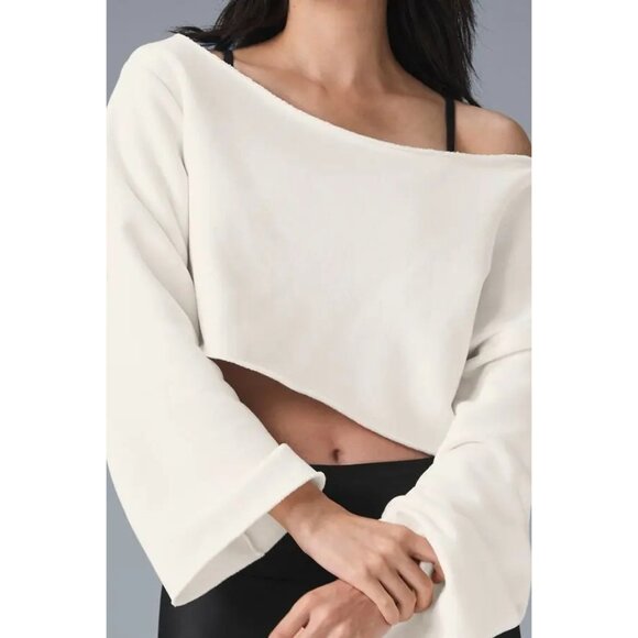 ALO Yoga Cropped Barre Shoulder Cover Up in Ivory - Picture 3 of 5